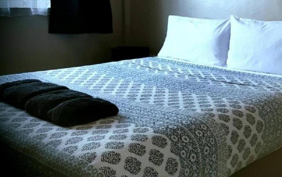 Aaron Court Motel Тімару Екстер'єр фото